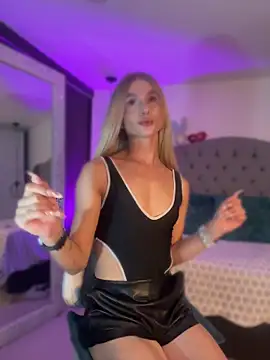 miaromanove ss online show from May 20, 3:24 am
