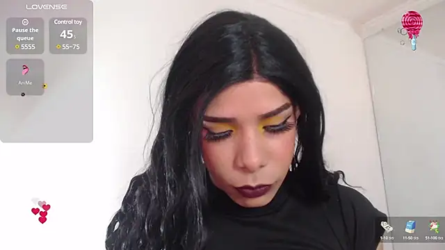 Giorgina Parado online show from February 12, 11:30 pm