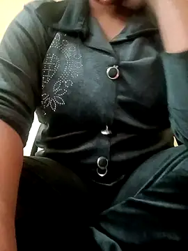 Im Cute online show from February 5, 7:57 am