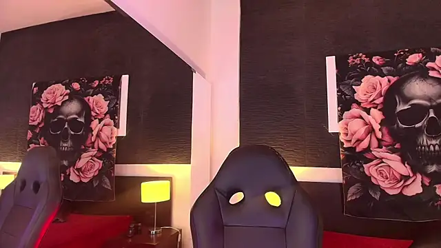 Snapshot of EvaaFoxxy1 chatting on March 29, 12:16 pm EvaaFoxxy1 online show from March 29, 12:16 pm