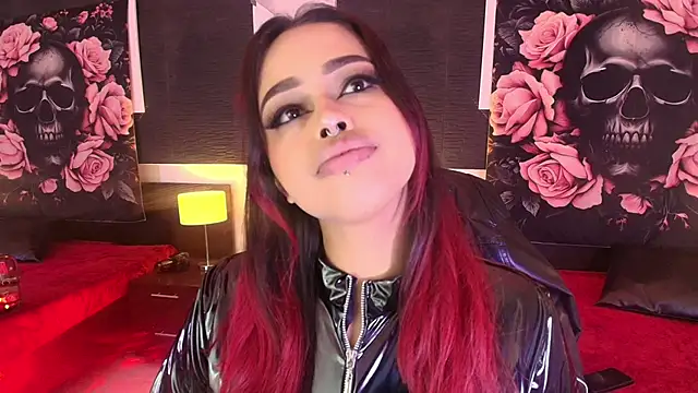 Snapshot of EvaaFoxxy1 chatting on April 4, 12:13 pm EvaaFoxxy1 online show from April 4, 12:13 pm