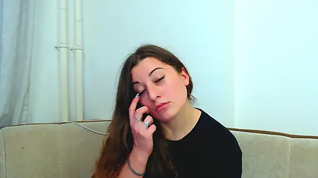 Helen Adams  online show from December 27, 10:45 am