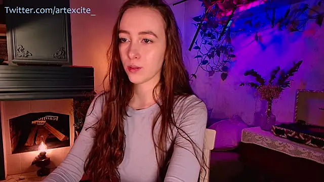 artexcite online show from March 15, 4:02 am