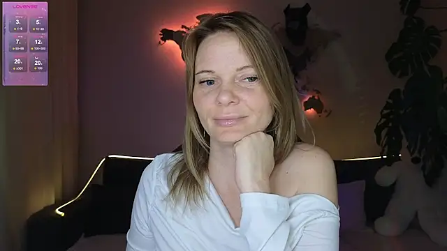 Snapshot of Sam_Klaus chatting on June 3, 7:08 pm Sam Klaus online show from June 3, 7:08 pm