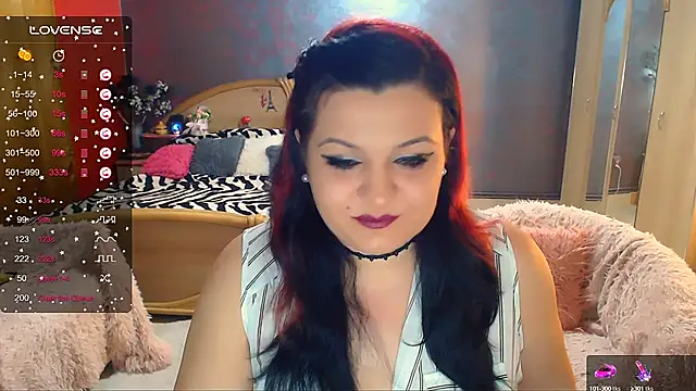 Ariellefoxy online show from January 13, 9:09 pm