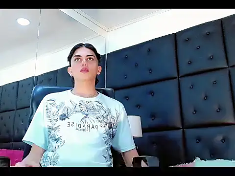 Daniela Pink  online show from February 4, 8:03 pm