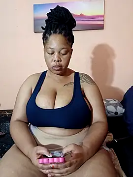 Snapshot of Fantasy1976 chatting on March 6, 1:40 pm Fantasy1976 online show from March 6, 1:40 pm