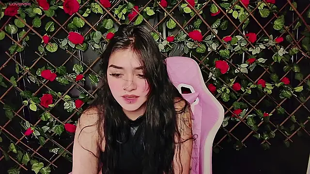 Snapshot of Melany_07 chatting on February 1, 4:16 pm Melany 07 online show from February 1, 4:16 pm