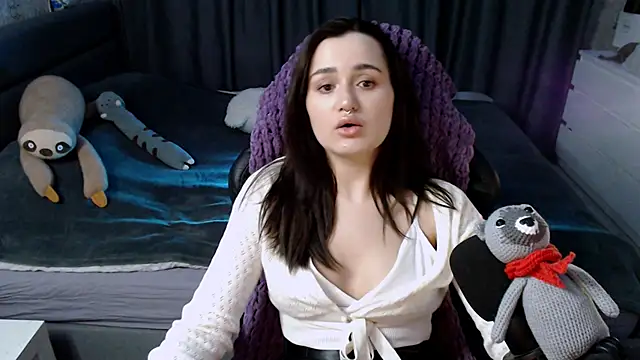 Snapshot of KiraYammy chatting on January 8, 10:27 pm KiraYammy online show from January 8, 10:27 pm