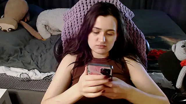 Snapshot of KiraYammy chatting on January 13, 1:56 am KiraYammy online show from January 13, 1:56 am