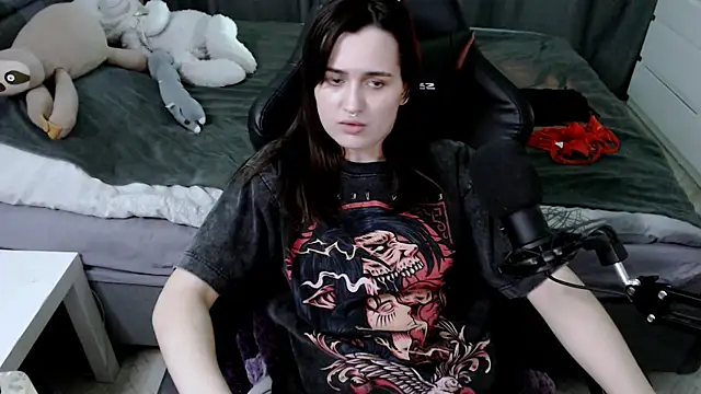 Snapshot of KiraYammy chatting on January 25, 4:34 am KiraYammy online show from January 25, 4:34 am