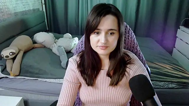 Snapshot of KiraYammy chatting on February 17, 10:47 pm KiraYammy online show from February 17, 10:47 pm