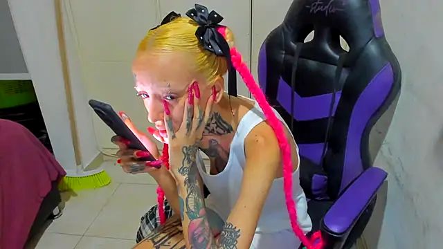 barbara anal squirt  online show from February 3, 12:36 am