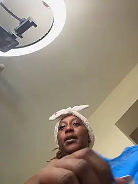 Snapshot of CarlaBeckky chatting on October 15, 5:13 pm CarlaBeckky online show from October 15, 5:13 pm