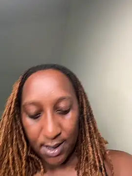 Snapshot of CarlaBeckky chatting on October 20, 6:25 am CarlaBeckky online show from October 20, 6:25 am