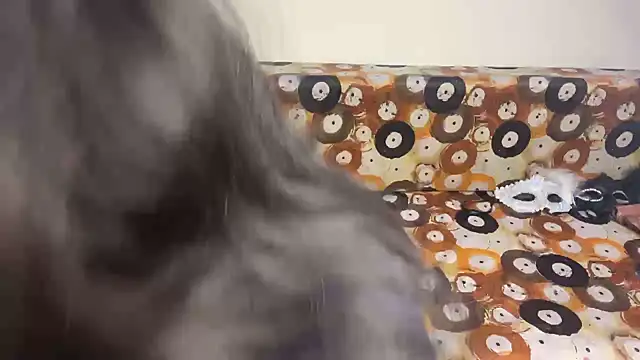 shuhana  online show from May 8, 4:51 am