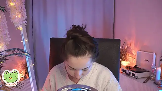Sarah Son online show from March 2, 11:39 am