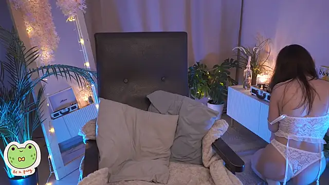 Sarah Son online show from March 6, 8:52 am