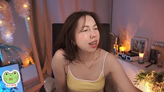 Sarah Son online show from March 10, 11:32 am