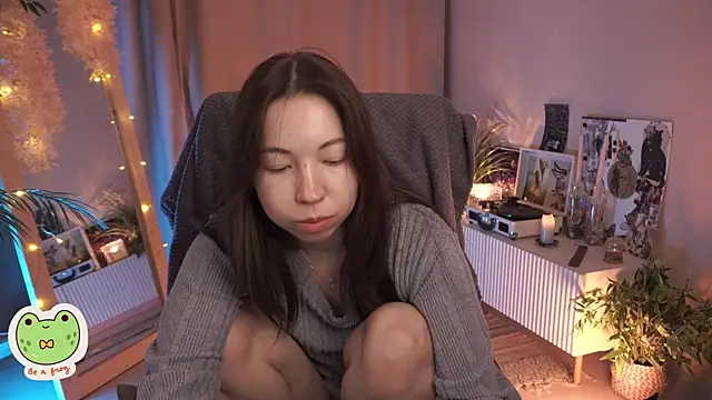 Sarah Son online show from March 14, 11:45 am