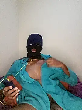 Snapshot of Gifttheskimaskboy chatting on February 22, 3:34 am Gifttheskimaskboy online show from February 22, 3:34 am