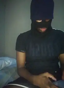 Gifttheskimaskboy online show from September 22, 8:55 pm