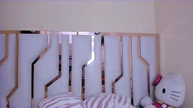 TifanyChill online show from November 9, 5:55 pm