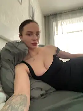 Kristis43 online show from February 21, 7:42 am