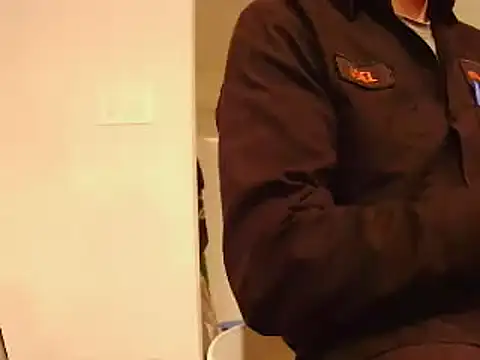 L0cKyseven77 online show from February 7, 2:19 am