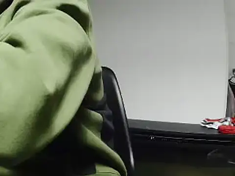 L0cKyseven77 online show from February 14, 4:26 am