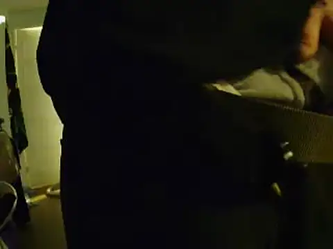 L0cKyseven77 online show from March 4, 1:45 am