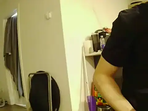 L0cKyseven77 online show from March 9, 2:39 am