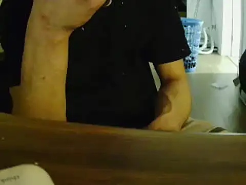 L0cKyseven77 online show from March 21, 9:23 am