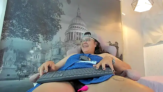 snowflake xxx online show from October 8, 2:36 pm