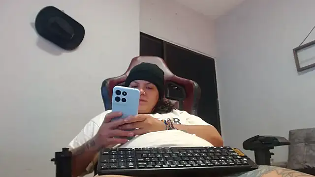 snowflake xxx online show from October 28, 2:09 pm