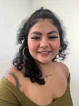 Snapshot of Tamara_Curvy chatting on March 9, 4:11 pm Tamara Curvy online show from March 9, 4:11 pm