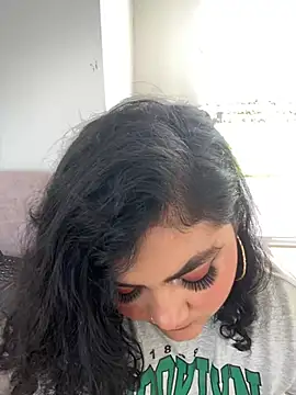 Snapshot of Tamara_Curvy chatting on March 11, 5:13 pm Tamara Curvy online show from March 11, 5:13 pm