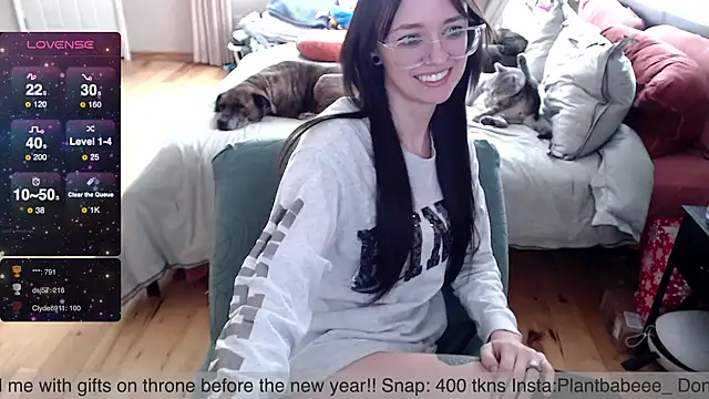Plantbabeee online show from January 27, 7:56 pm