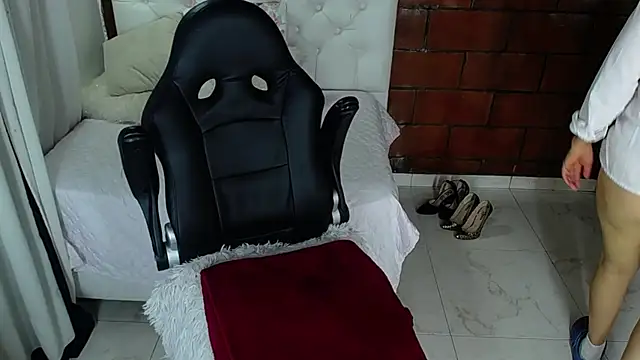 Maira B online show from November 1, 2:41 pm