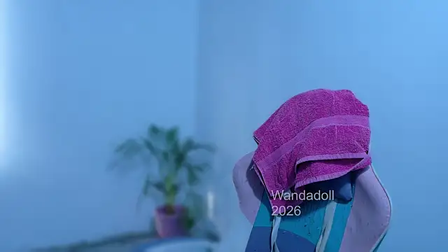 Snapshot of WandaDoll chatting on June 12, 12:15 pm WandaDoll online show from June 12, 12:15 pm