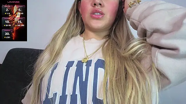 eleecttraa 12 online show from December 17, 9:10 pm