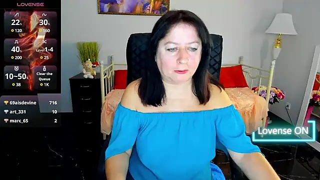 Julia Dean online show from January 4, 5:58 pm