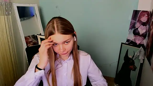 Molly sweetie online show from January 7, 10:01 am