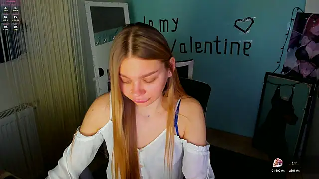 Molly sweetie online show from February 9, 7:05 am