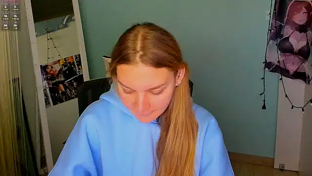 Molly sweetie online show from March 22, 7:25 am