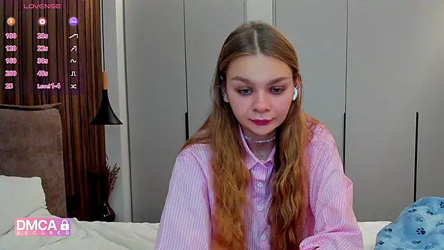 Molly sweetie online show from November 13, 7:29 am