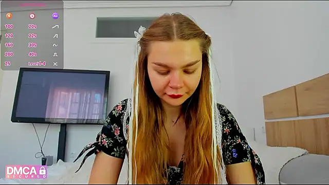 Molly sweetie online show from May 13, 6:33 am