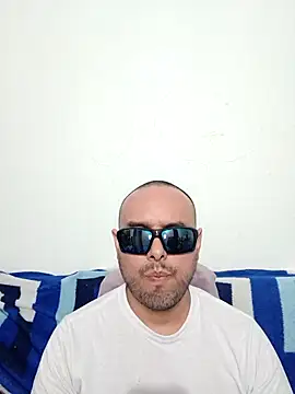 ElSunEagle online show from May 15, 3:02 am