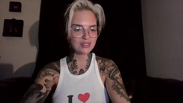 Snapshot of Rubyrichhxo chatting on October 18, 7:14 pm Rubyrichhxo online show from October 18, 7:14 pm