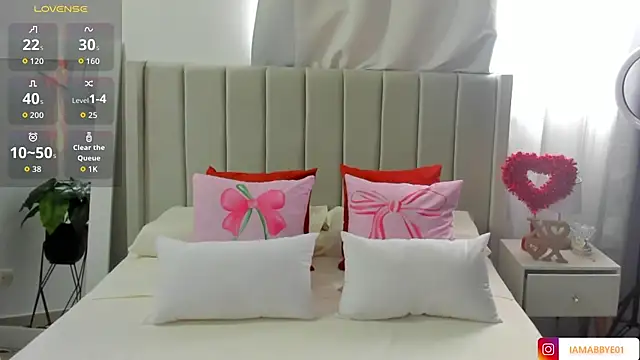 Snapshot of Abbye_blue01 chatting on February 20, 10:21 pm Abbye blue01 online show from February 20, 10:21 pm